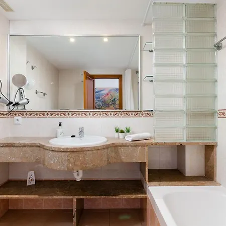Yourhouse Blau Blue Sea View Apartment 1 アパート カン・ピカフォルト